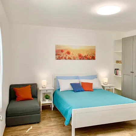 Con Vista Mare E Giardino - Amanecer *