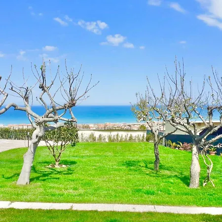 Con Vista Mare E Giardino - Amanecer Дом отдыха Марцокка-ди-Сенигаллья