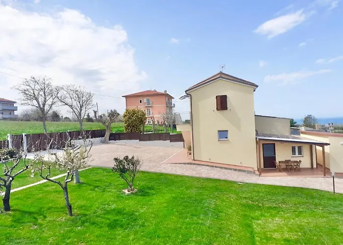 Con Vista Mare E Giardino - Amanecer *